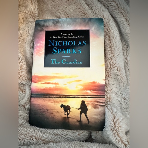 Other - Nicholas Sparks 'The Guardian' Book (Hardcover)